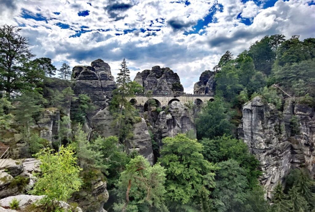 Naturwunder Deutschland - die Basteibrücke in der Sächsischen Schweiz